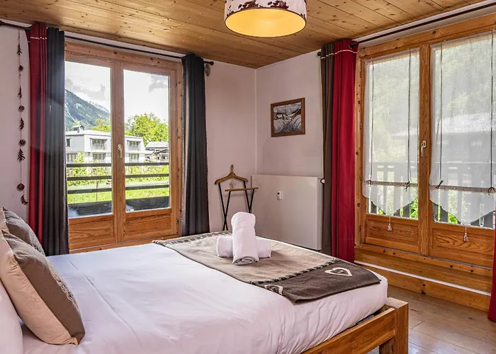 Апартаменти La Cachette - Mountain Style And Spacious 2-bed Шамоні